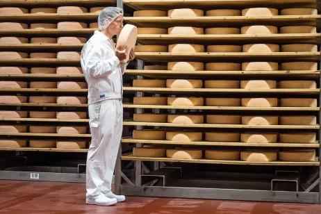 Qualitätskontrolle bei Vorarlberg Milch Standardisierte Qualitätskontrolle bei Vorarlberg Milch