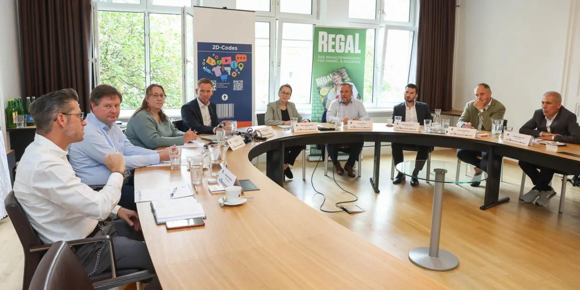 Foto der Teilnehmenden am Round Table rund um 2D Codes im Handel